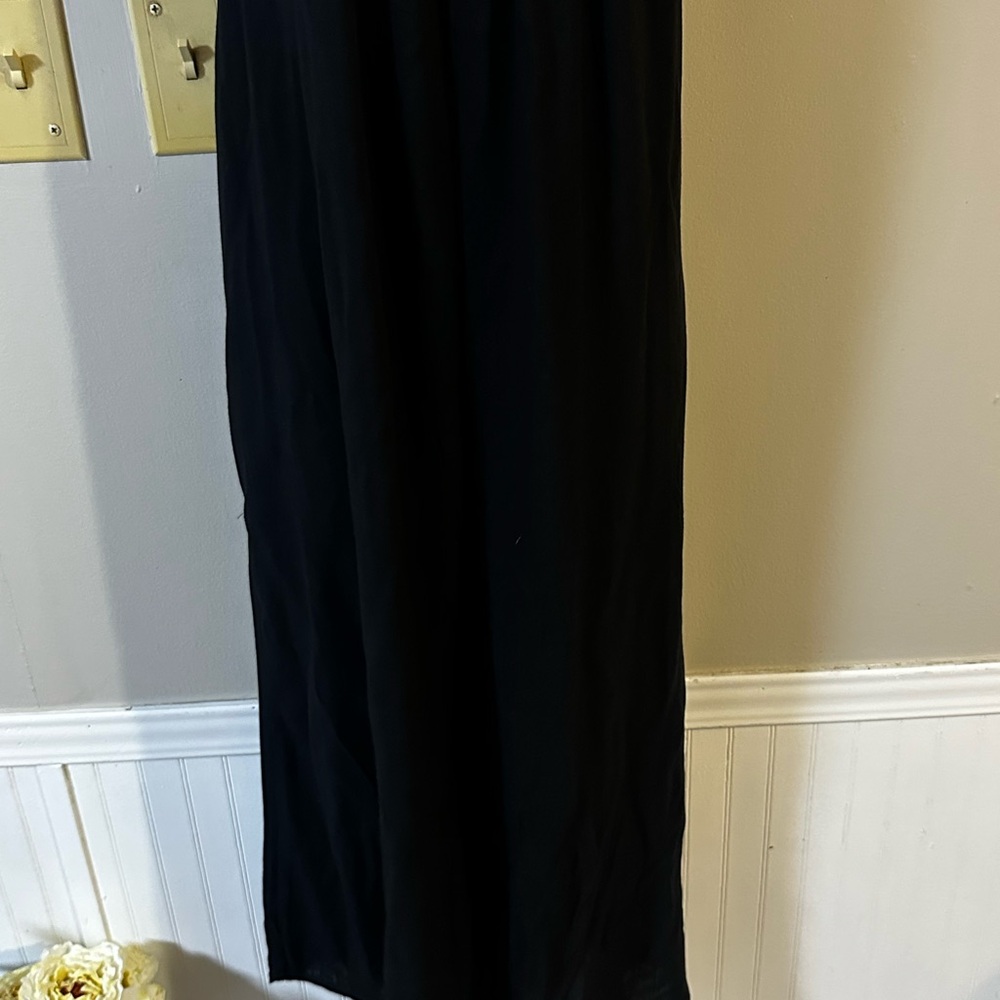 Black Sleeveless V-Neck Maxi Jumpsuit - Picture 4 of 7